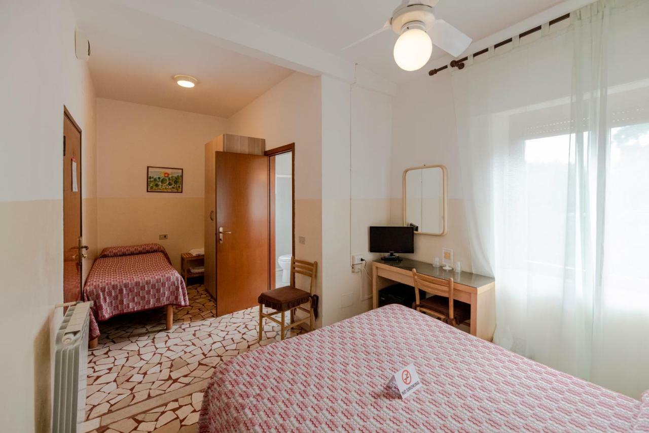 Villa Rosy Torre del Lago Puccini Esterno foto